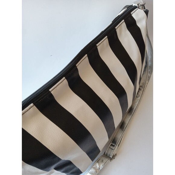 Unbranded Black & White Striped Beetlejuice Inspired Bag w/ Silver Adj Strap - Picture 5 of 13